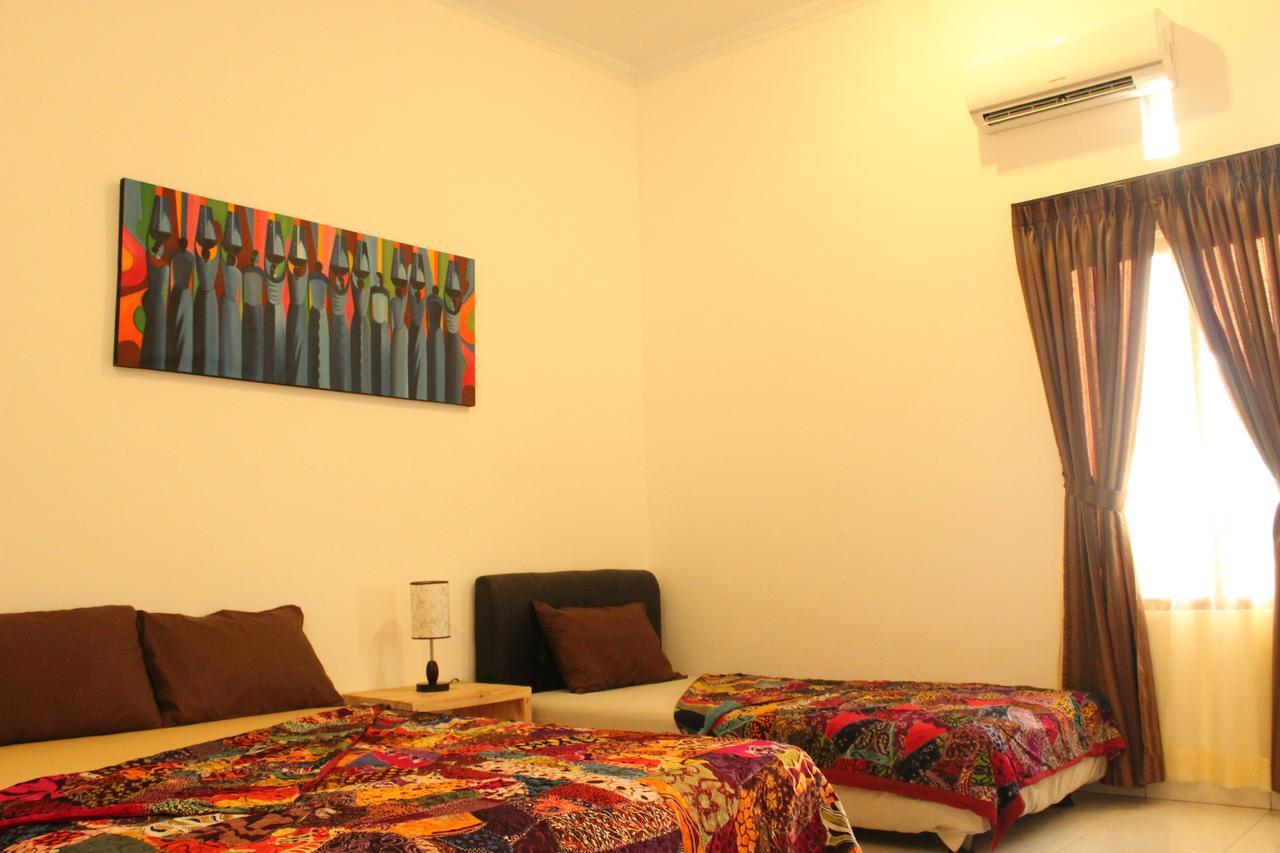 The Wayang Homestay Yogyakarta Exterior foto
